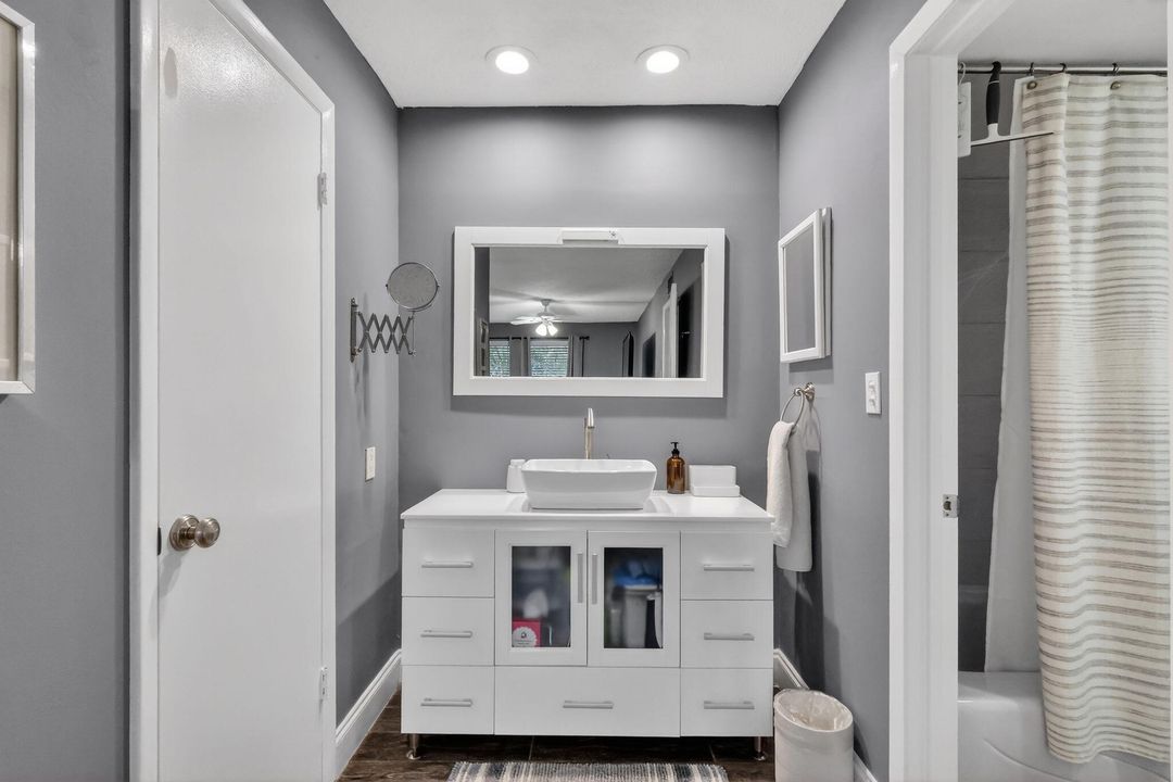 En Venta: $275,000 (2 camas, 2 baños, 1048 Pies cuadrados)