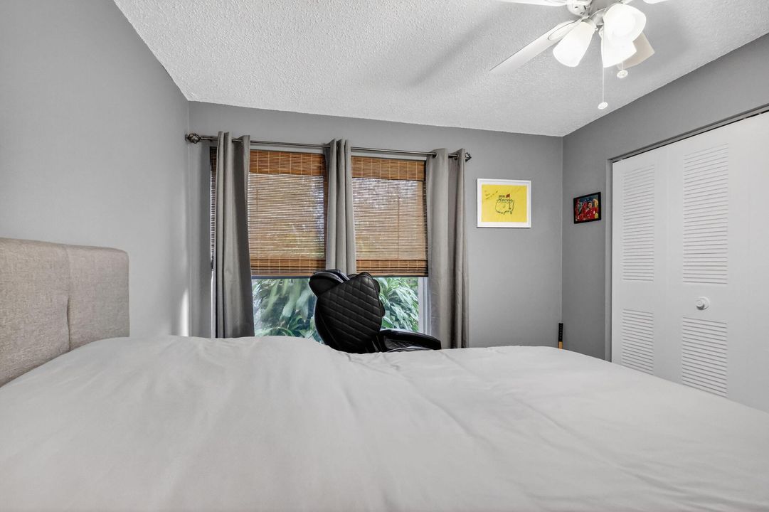 En Venta: $275,000 (2 camas, 2 baños, 1048 Pies cuadrados)