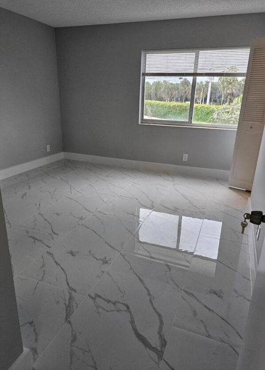 For Rent: $2,199 (2 beds, 2 baths, 1115 Square Feet)