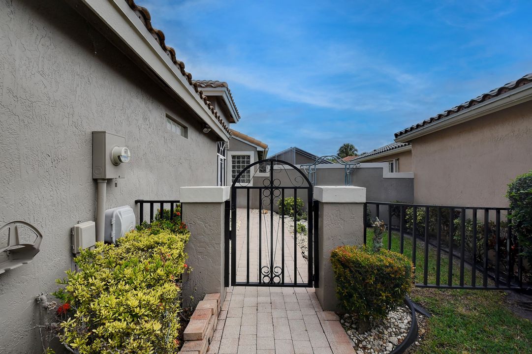 出租: $2,850 (3 贝兹, 2 浴室, 1588 平方英尺)