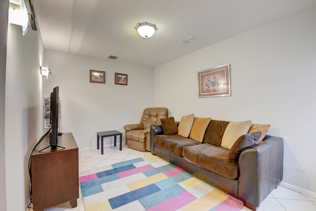 出租: $2,850 (3 贝兹, 2 浴室, 1588 平方英尺)