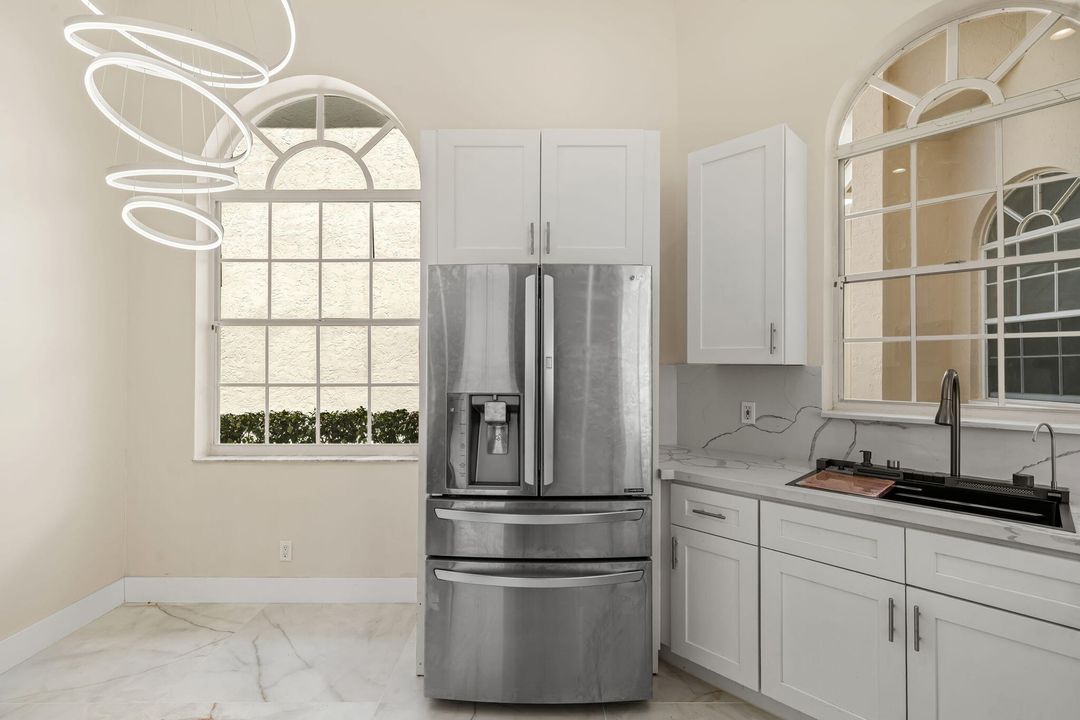 For Sale: $550,000 (3 beds, 2 baths, 1779 Square Feet)