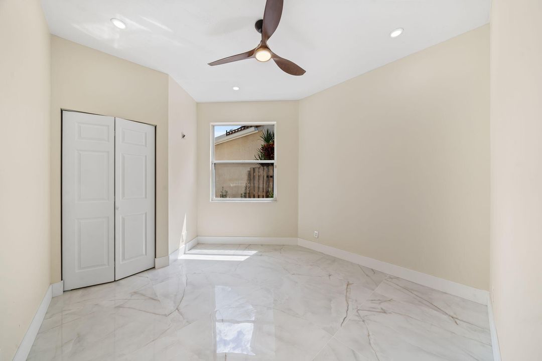 For Sale: $550,000 (3 beds, 2 baths, 1779 Square Feet)