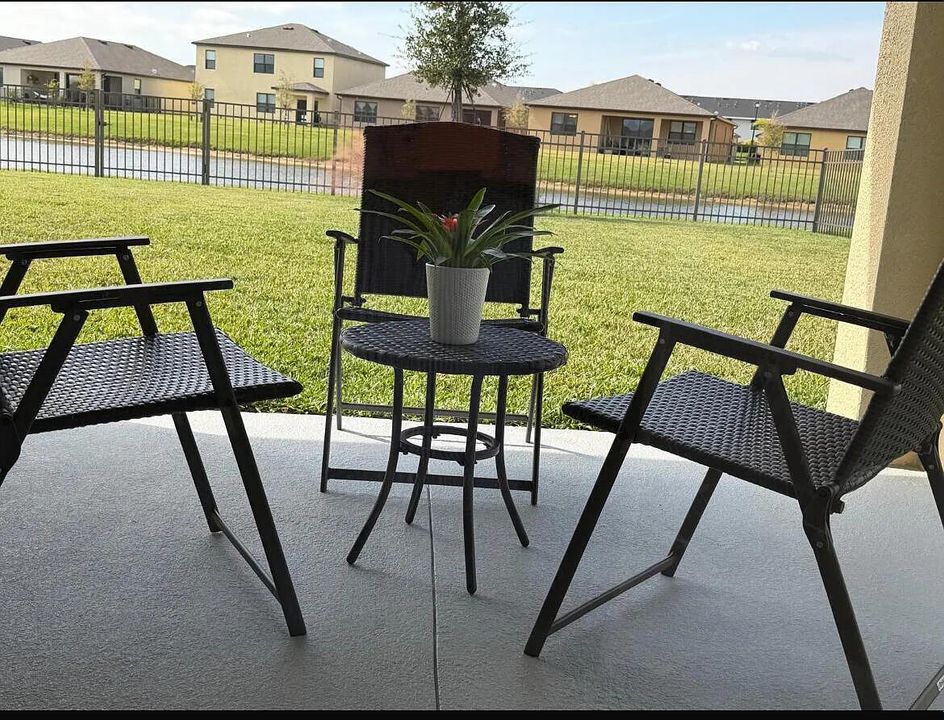 En Venta: $446,000 (4 camas, 2 baños, 1828 Pies cuadrados)