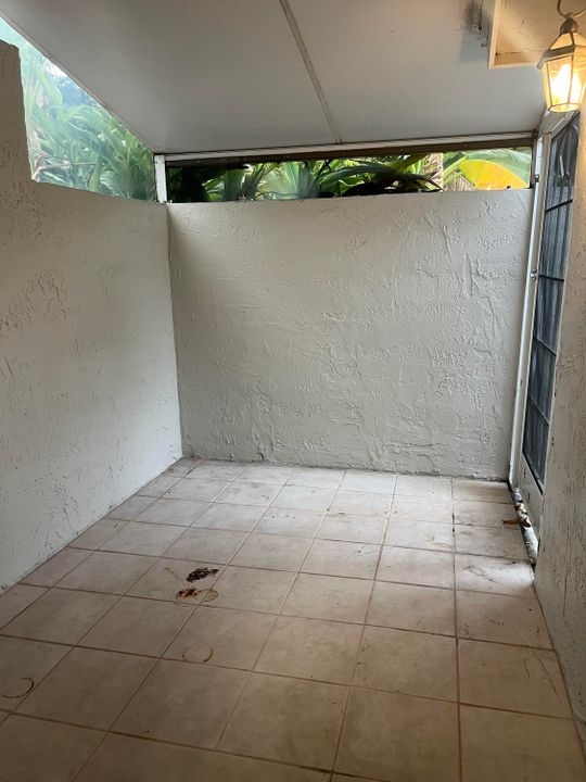 For Rent: $2,900 (3 beds, 2 baths, 1433 Square Feet)