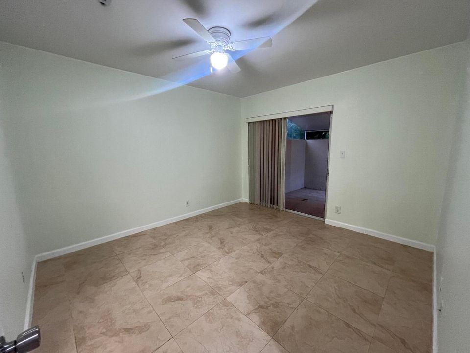 For Rent: $2,900 (3 beds, 2 baths, 1433 Square Feet)