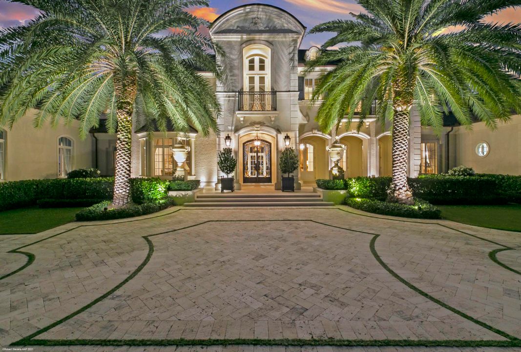 На продажу: $26,500,000 (6 спален, 8 ванн, 10401 Квадратных фут)