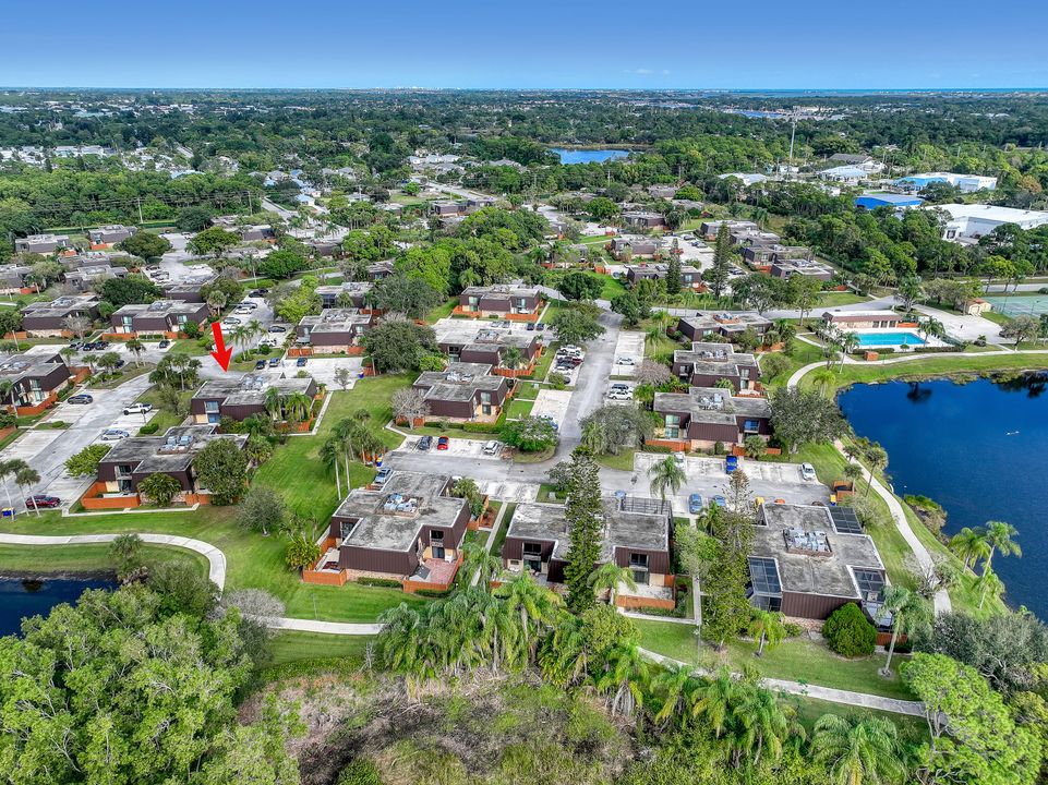 На продажу: $288,000 (2 спален, 2 ванн, 1288 Квадратных фут)