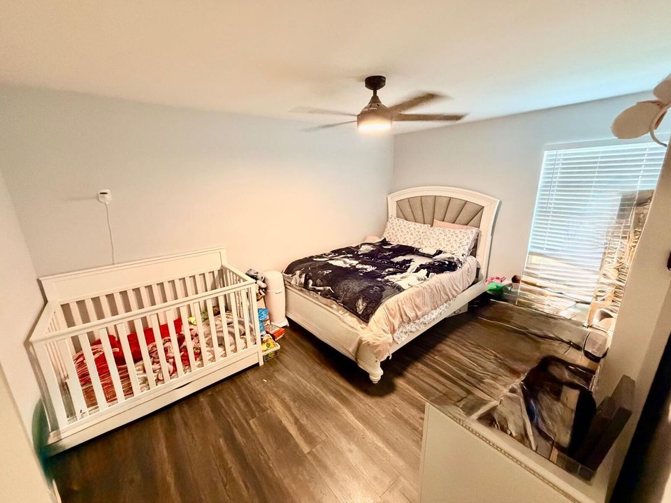 For Sale: $317,500 (3 beds, 2 baths, 1622 Square Feet)