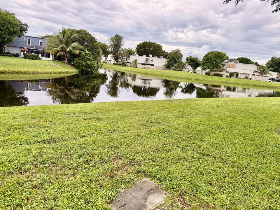 For Sale: $317,500 (3 beds, 2 baths, 1622 Square Feet)