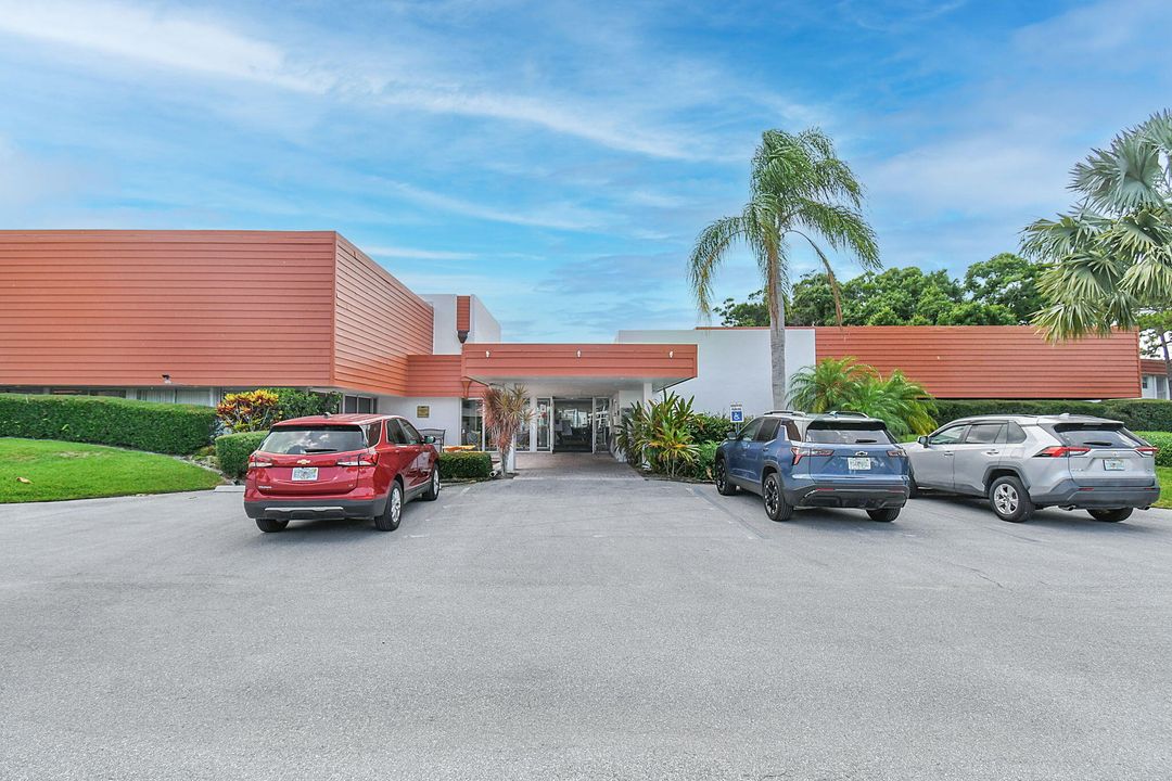 На продажу: $135,000 (2 спален, 2 ванн, 1089 Квадратных фут)