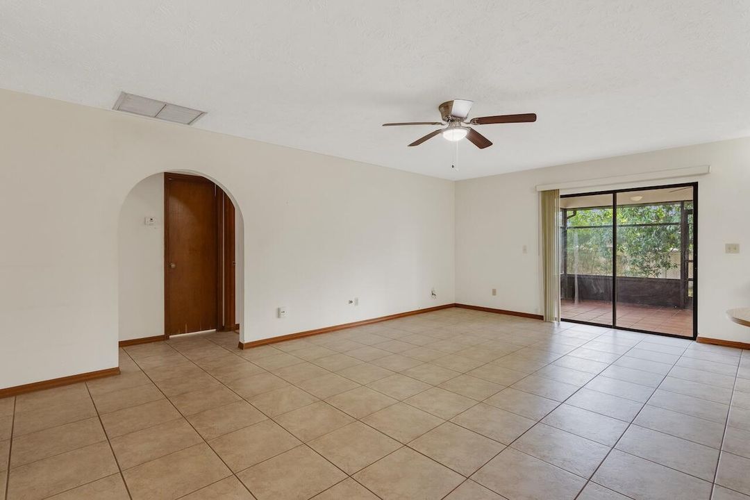 For Sale: $299,900 (3 beds, 2 baths, 1736 Square Feet)