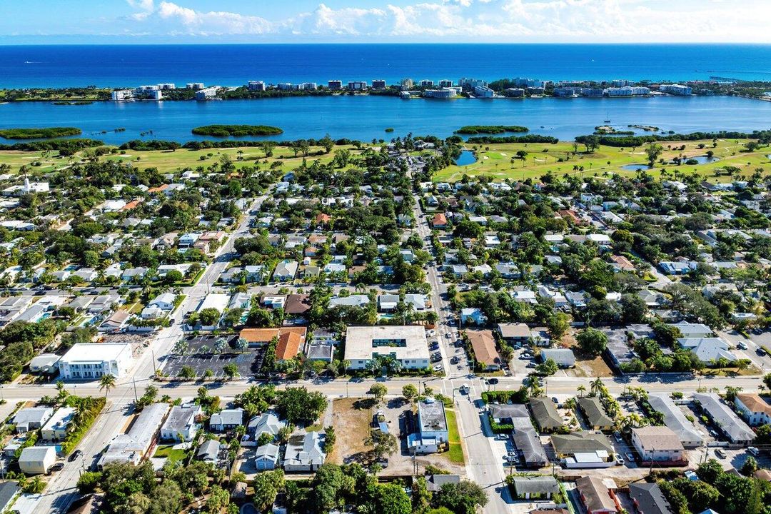 На продажу: $129,900 (1 спален, 1 ванн, 528 Квадратных фут)