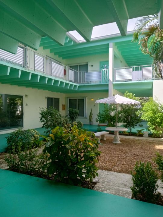 На продажу: $129,900 (1 спален, 1 ванн, 528 Квадратных фут)