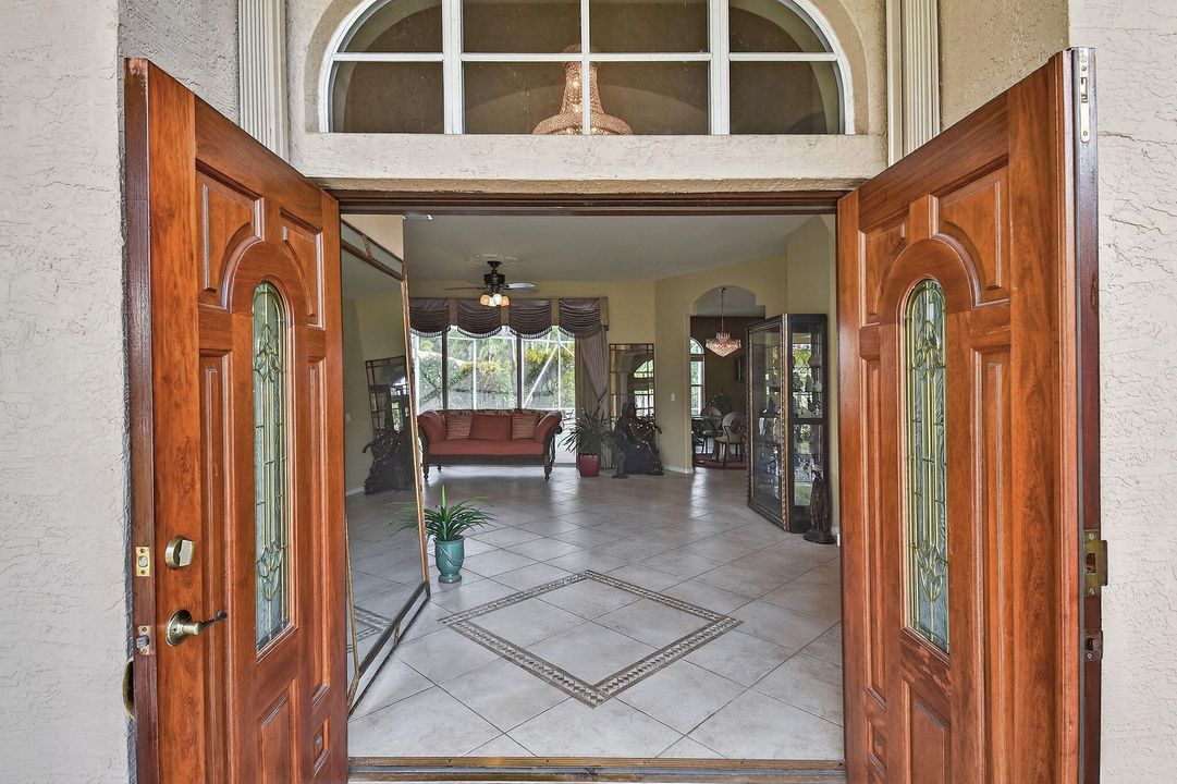 For Sale: $685,000 (3 beds, 2 baths, 2226 Square Feet)