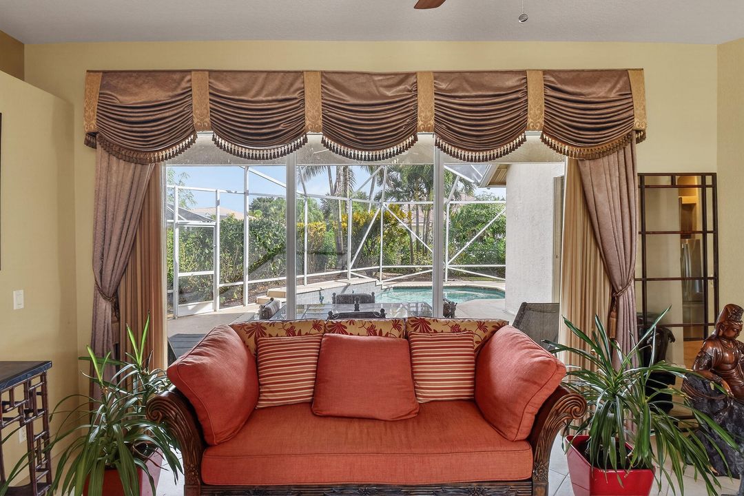 For Sale: $685,000 (3 beds, 2 baths, 2226 Square Feet)