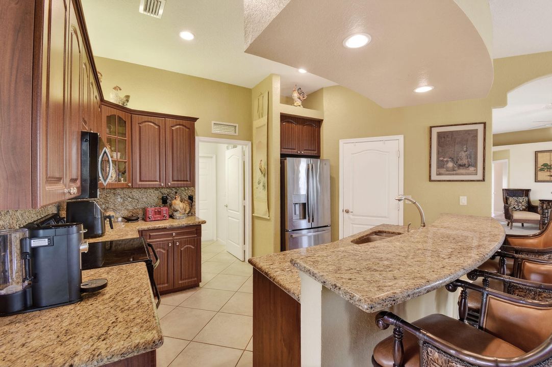 For Sale: $685,000 (3 beds, 2 baths, 2226 Square Feet)