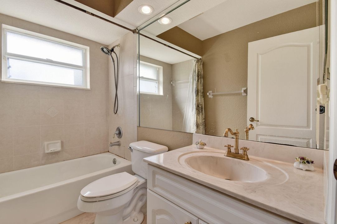 For Sale: $685,000 (3 beds, 2 baths, 2226 Square Feet)