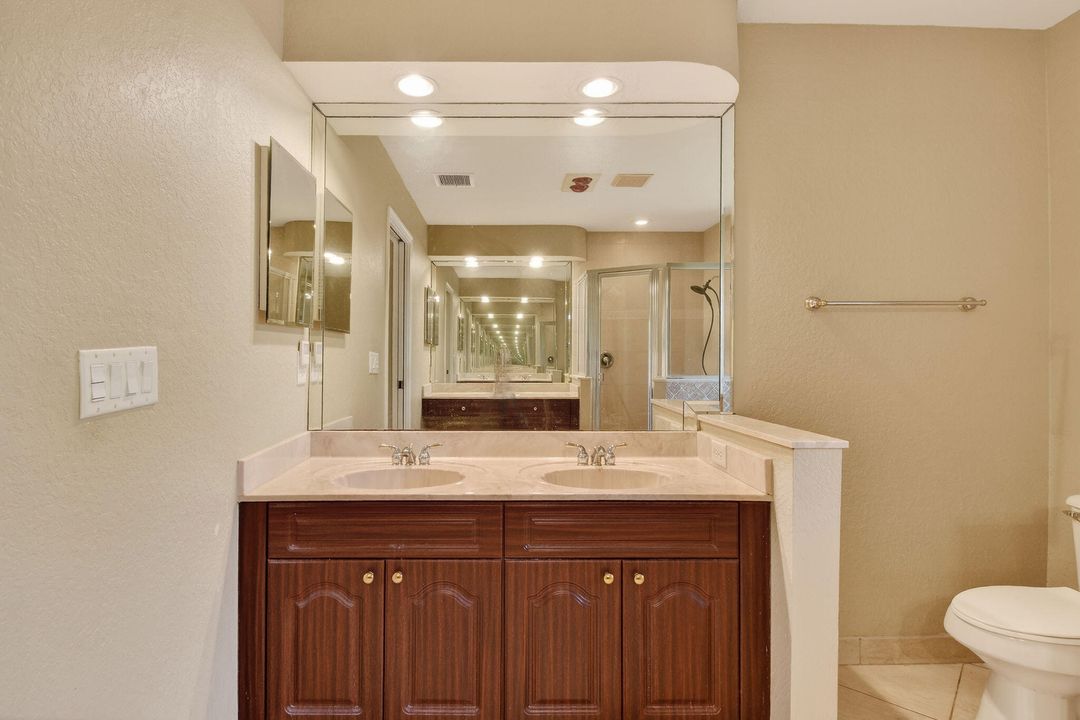 For Sale: $685,000 (3 beds, 2 baths, 2226 Square Feet)