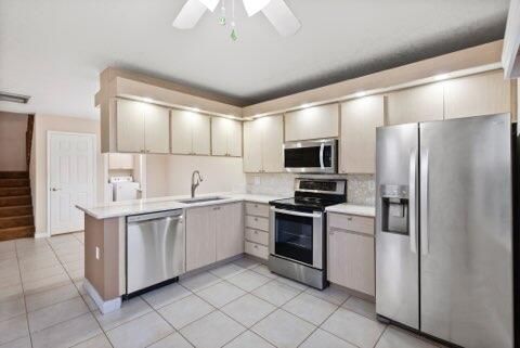 En Venta: $245,000 (2 camas, 2 baños, 1374 Pies cuadrados)