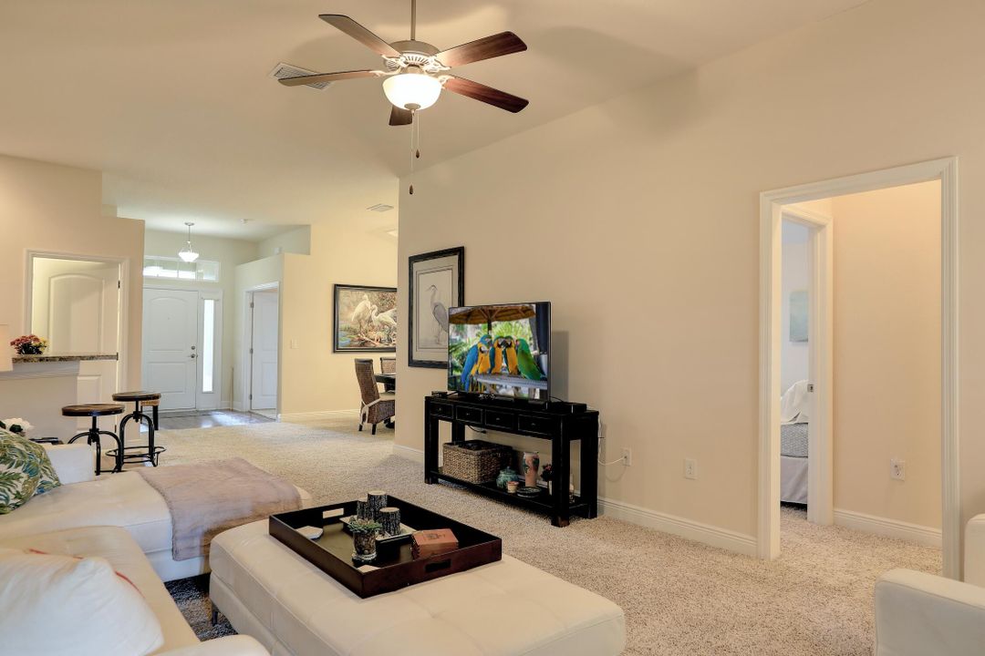 For Sale: $385,000 (3 beds, 2 baths, 1855 Square Feet)