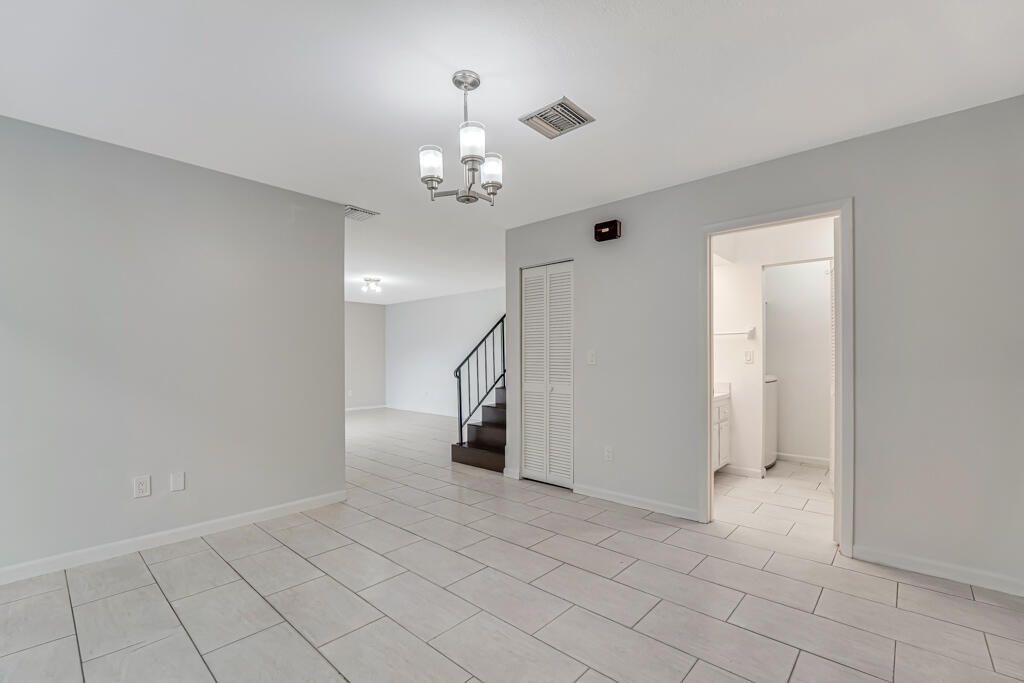 En Renta: $2,200 (2 camas, 2 baños, 1428 Pies cuadrados)