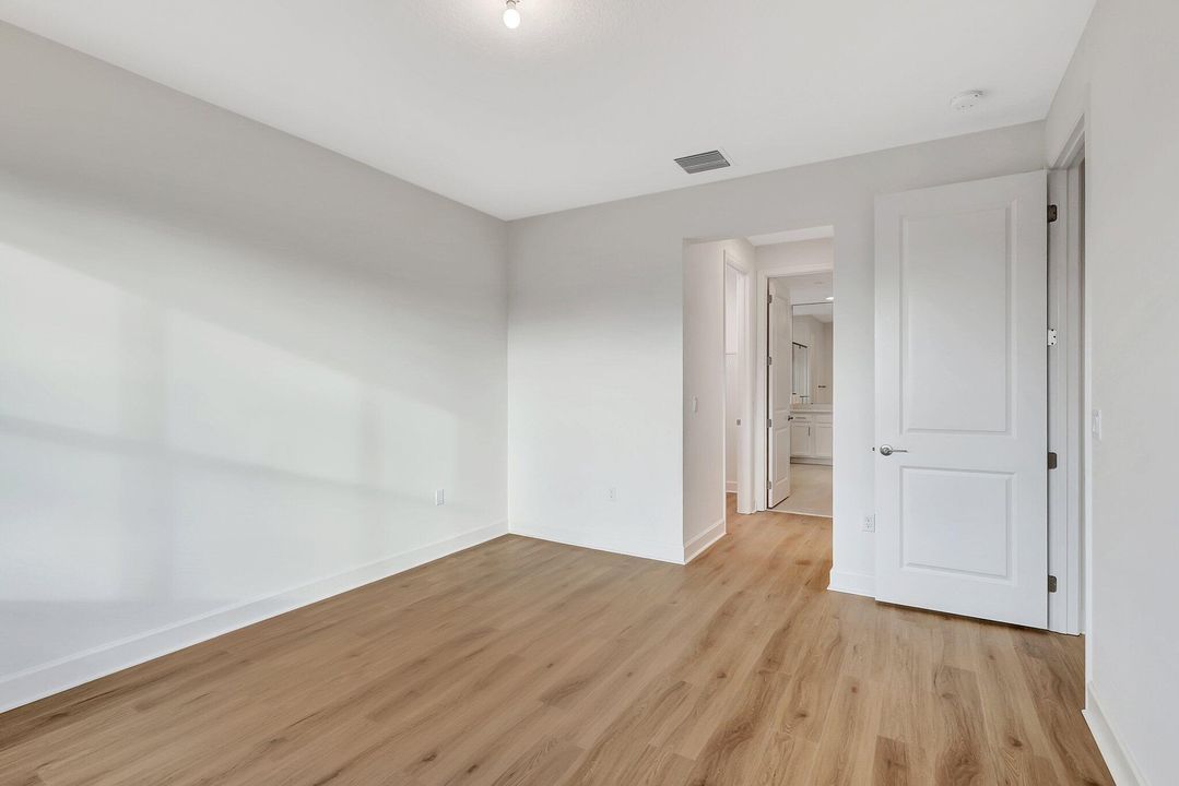 For Rent: $3,400 (2 beds, 2 baths, 1753 Square Feet)