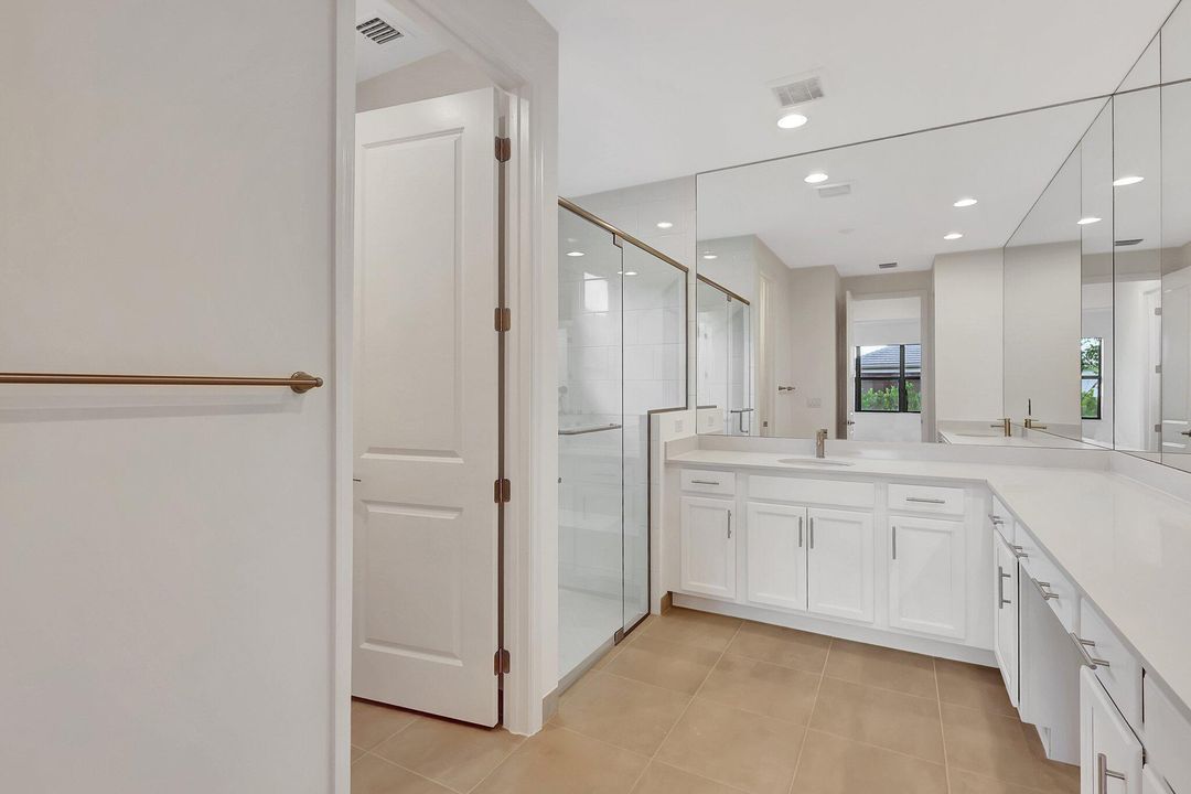 For Rent: $3,400 (2 beds, 2 baths, 1753 Square Feet)