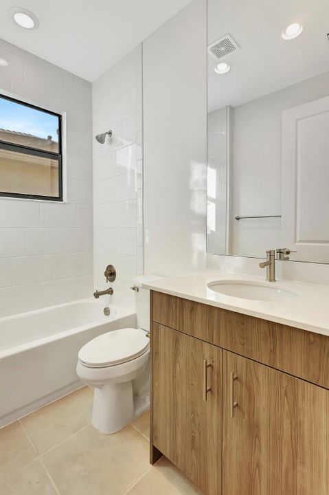 For Rent: $3,400 (2 beds, 2 baths, 1753 Square Feet)