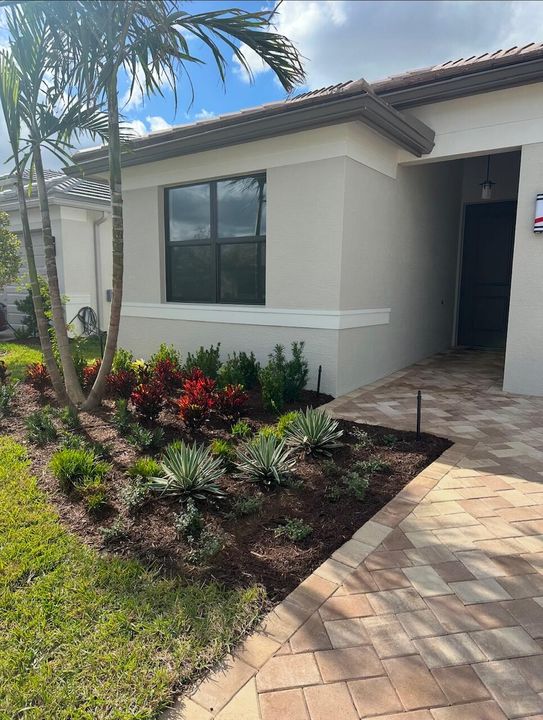 For Rent: $3,400 (2 beds, 2 baths, 1753 Square Feet)