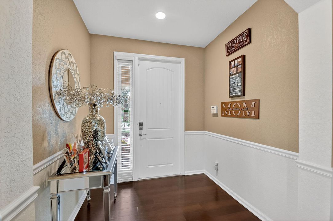 For Sale: $549,000 (4 beds, 2 baths, 2523 Square Feet)