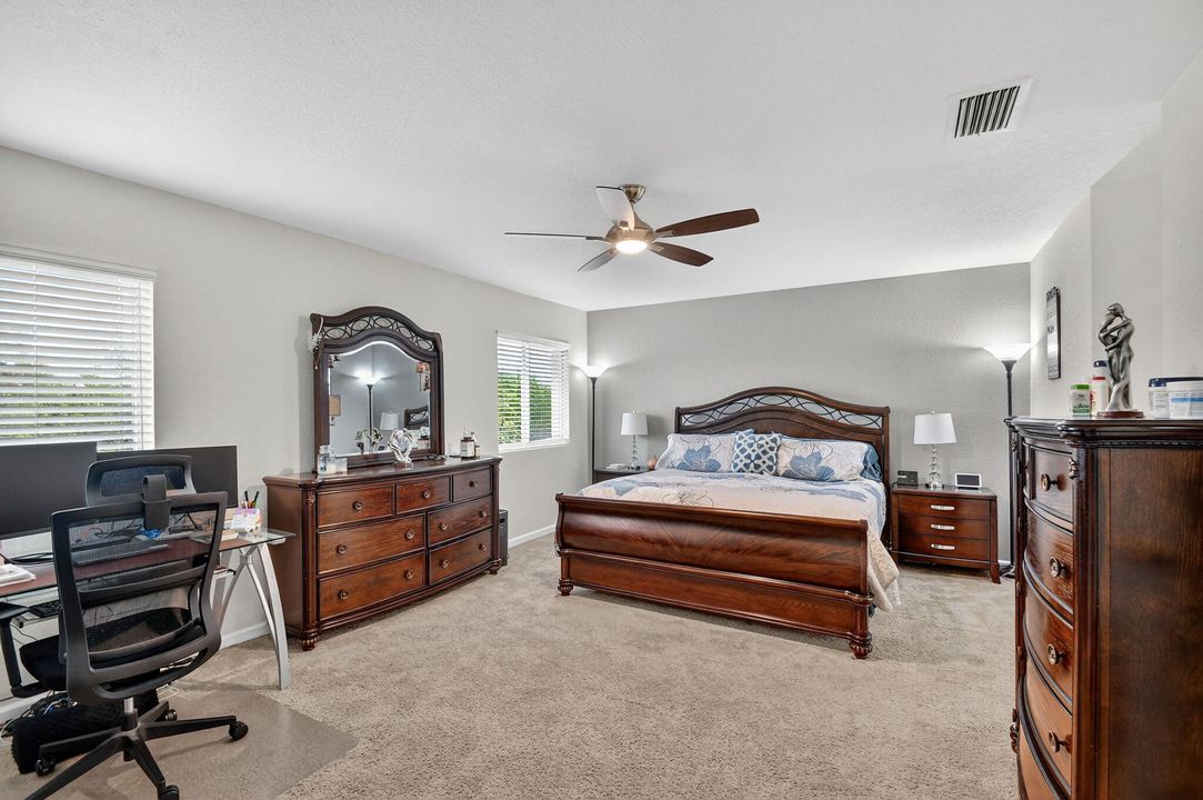 For Sale: $549,000 (4 beds, 2 baths, 2523 Square Feet)