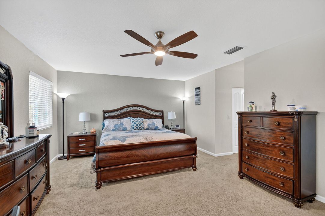 For Sale: $549,000 (4 beds, 2 baths, 2523 Square Feet)