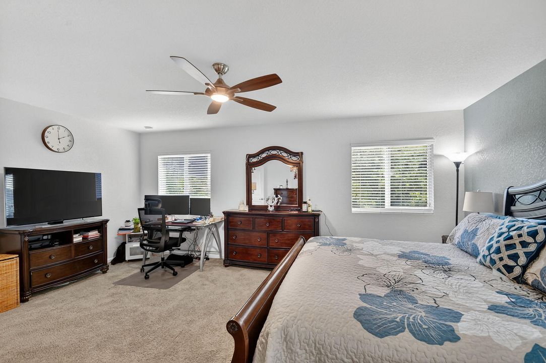 For Sale: $549,000 (4 beds, 2 baths, 2523 Square Feet)