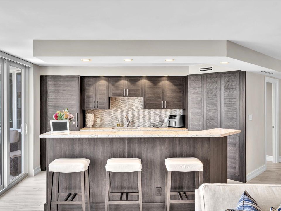 For Rent: $7,750 (2 beds, 2 baths, 1351 Square Feet)