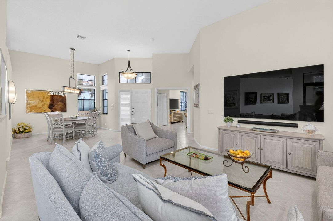 For Sale: $789,000 (3 beds, 2 baths, 2106 Square Feet)