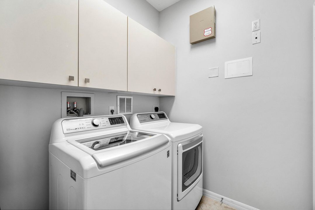 For Sale: $619,000 (3 beds, 2 baths, 2145 Square Feet)