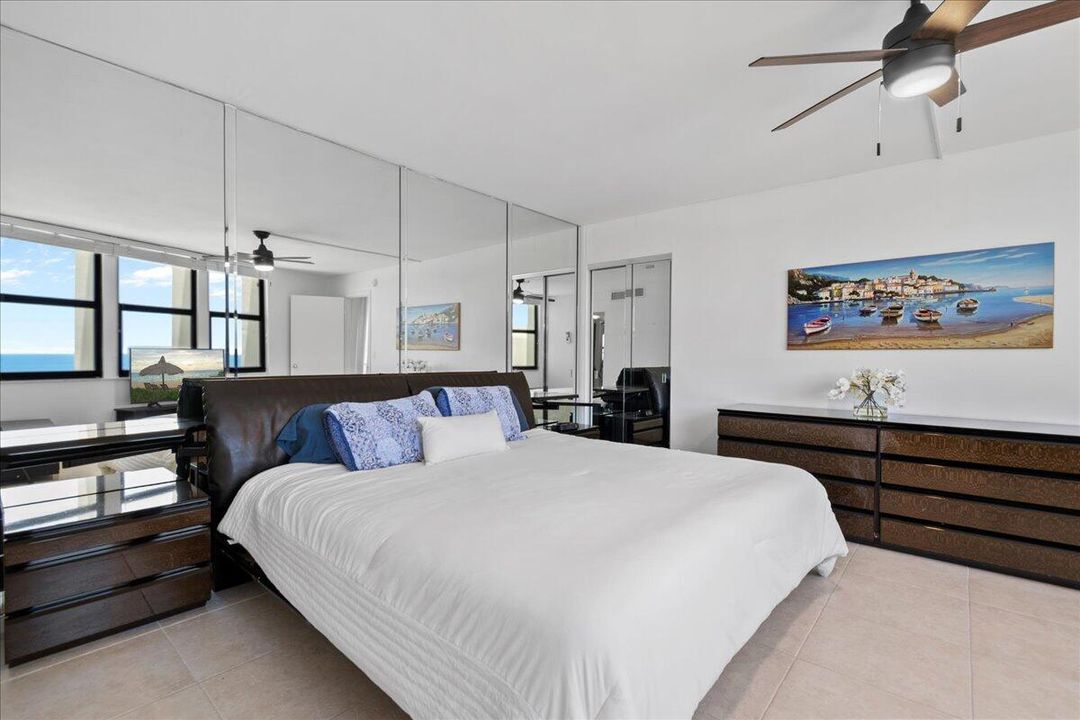 For Sale: $575,000 (2 beds, 2 baths, 1219 Square Feet)