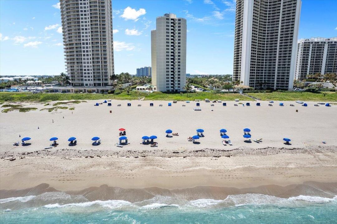 For Sale: $575,000 (2 beds, 2 baths, 1219 Square Feet)