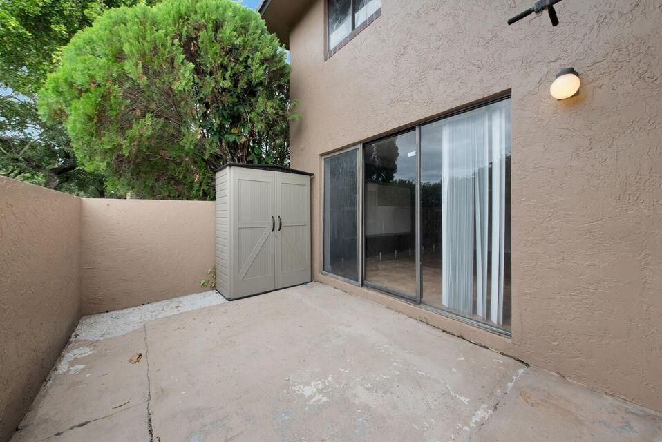 For Rent: $2,799 (3 beds, 2 baths, 1570 Square Feet)