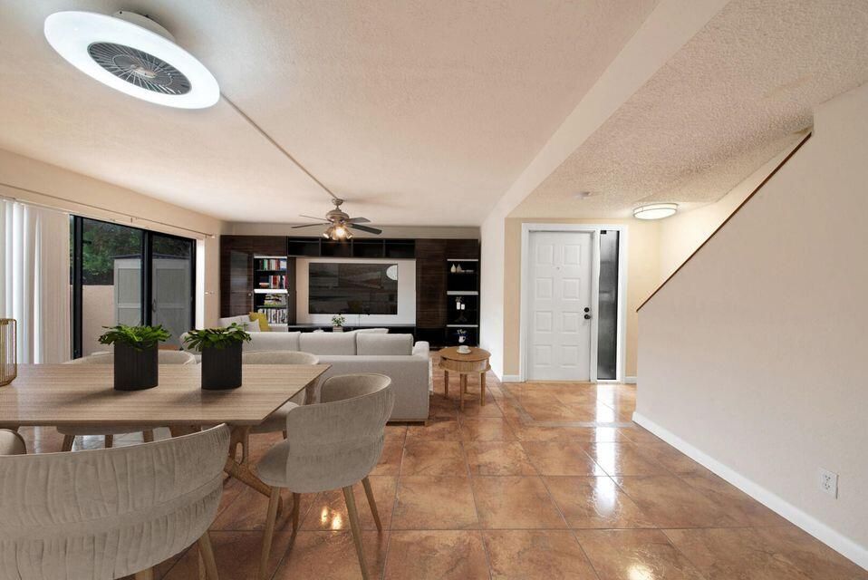 For Rent: $2,799 (3 beds, 2 baths, 1570 Square Feet)