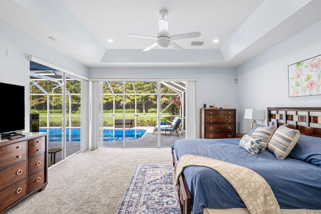 En Venta: $925,000 (3 camas, 2 baños, 2708 Pies cuadrados)