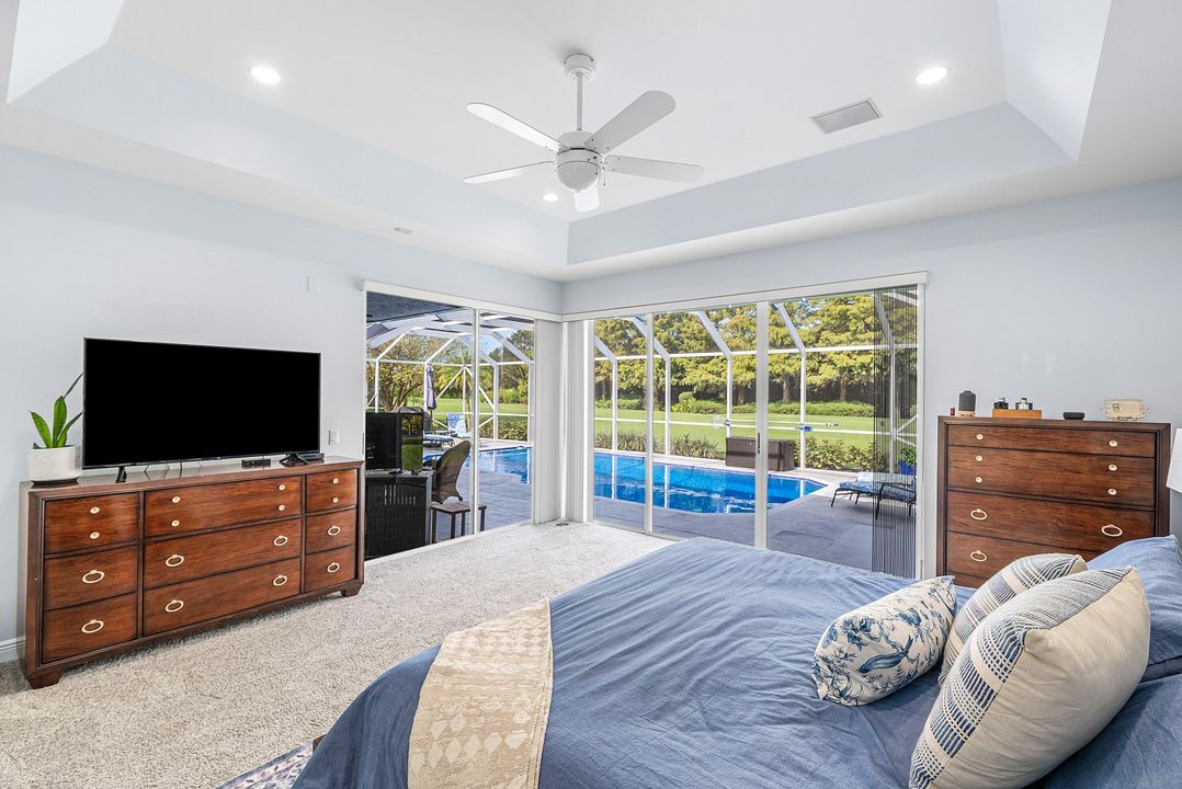 En Venta: $925,000 (3 camas, 2 baños, 2708 Pies cuadrados)