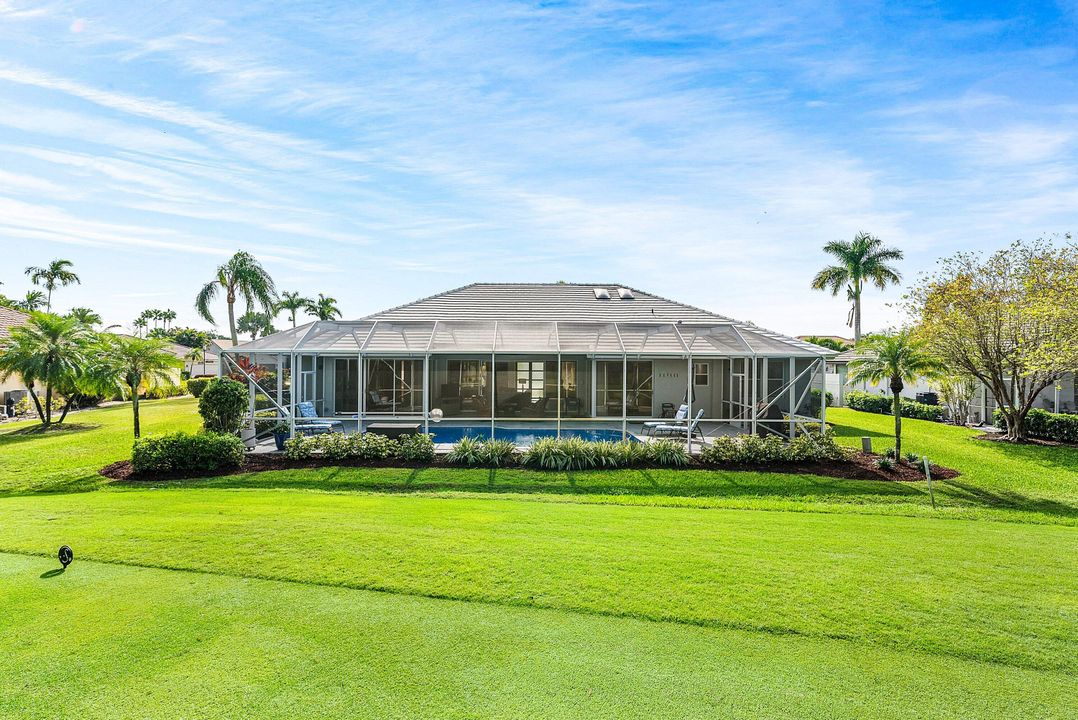 En Venta: $925,000 (3 camas, 2 baños, 2708 Pies cuadrados)