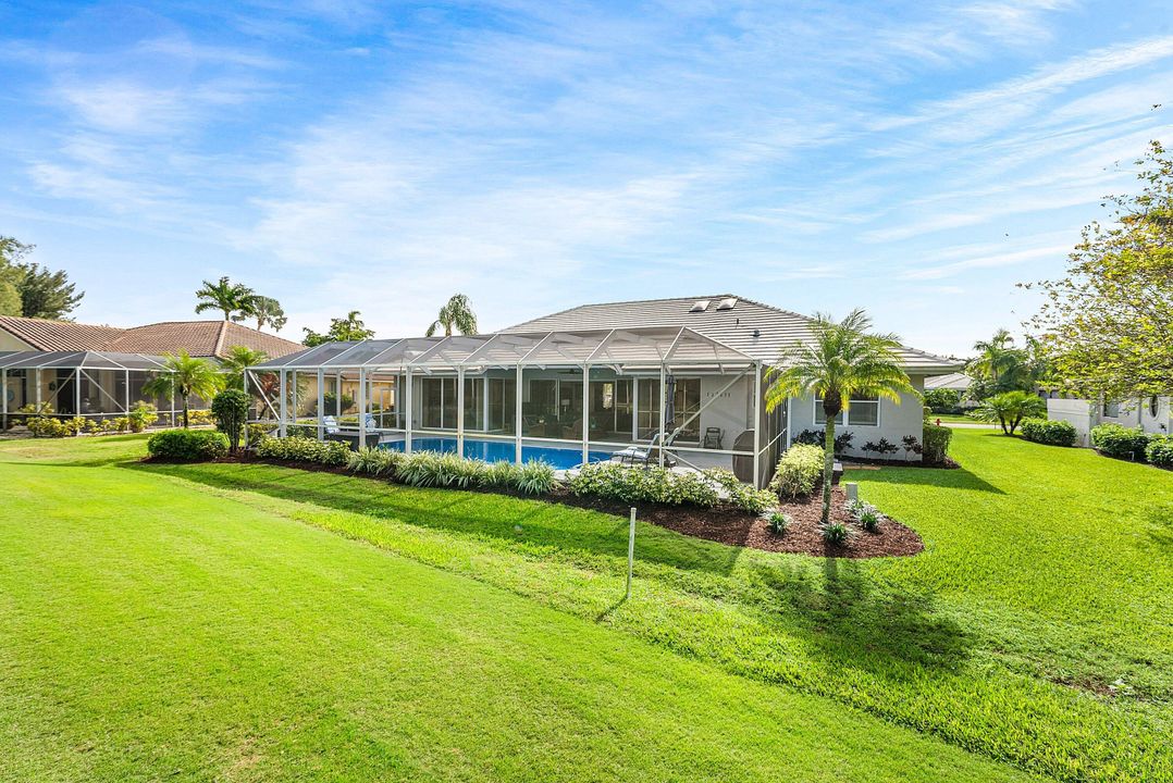 En Venta: $925,000 (3 camas, 2 baños, 2708 Pies cuadrados)