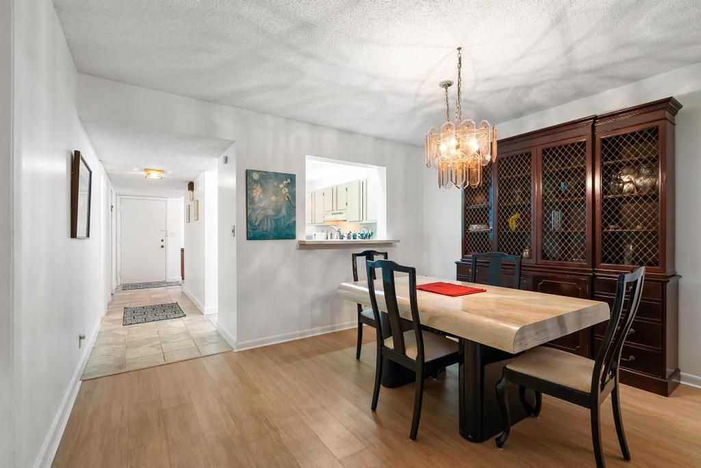 На продажу: $140,000 (2 спален, 2 ванн, 1198 Квадратных фут)