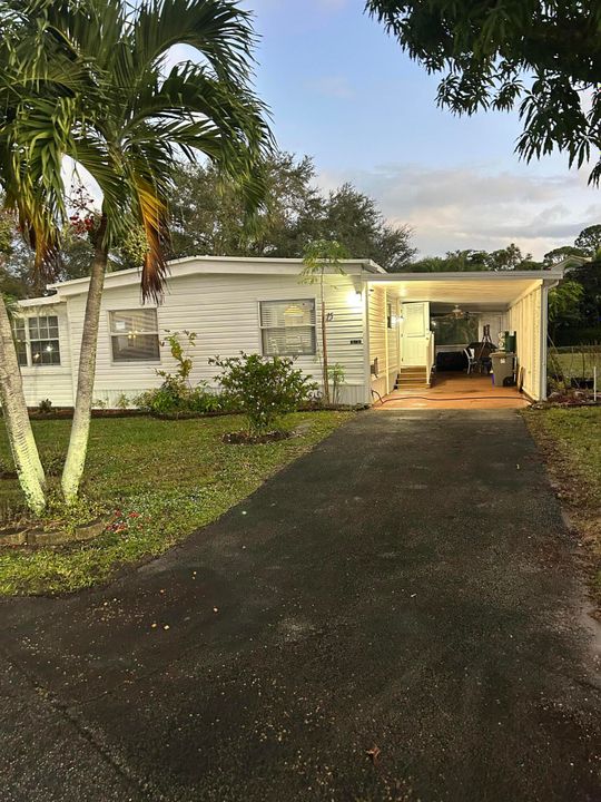 For Rent: $1,295 (3 beds, 2 baths, 1152 Square Feet)