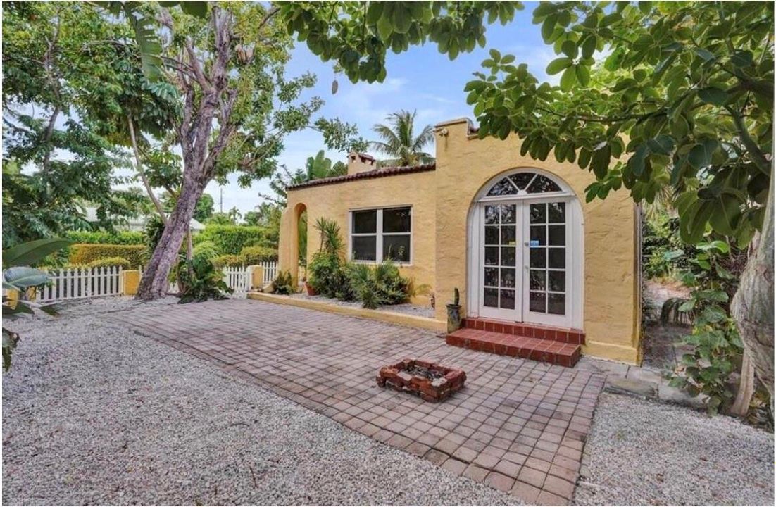 For Rent: $5,000 (2 beds, 2 baths, 1216 Square Feet)