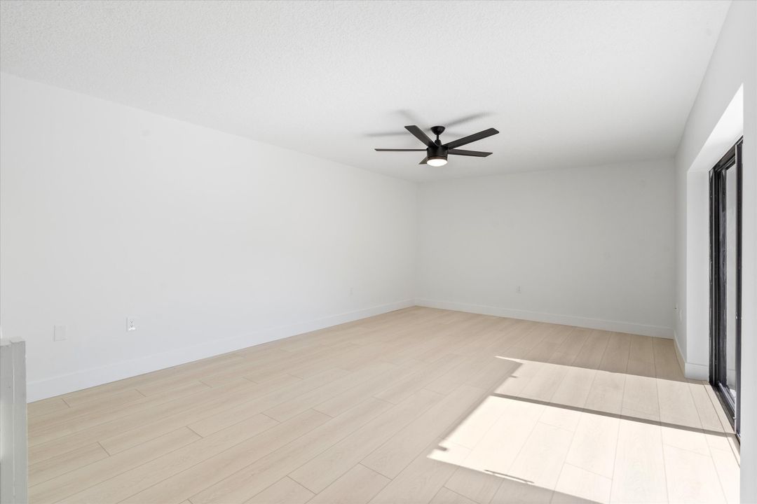 待售: $399,000 (2 贝兹, 2 浴室, 1235 平方英尺)