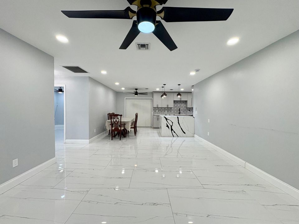 En Renta: $2,850 (3 camas, 2 baños, 1708 Pies cuadrados)